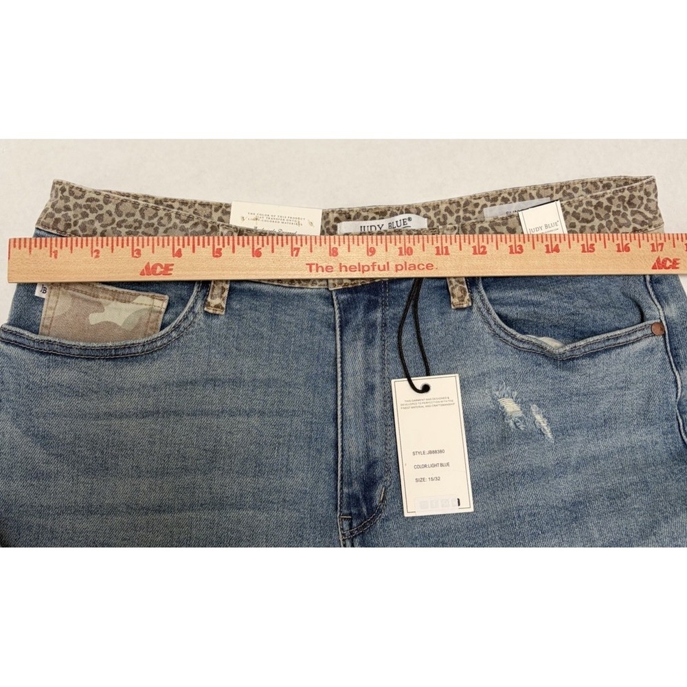 JUDY BLUE NWT Hi-Rise Cheetah Camo Slim Jean sz 15/32 Style 88380 Minor Distress - Picture 8 of 9